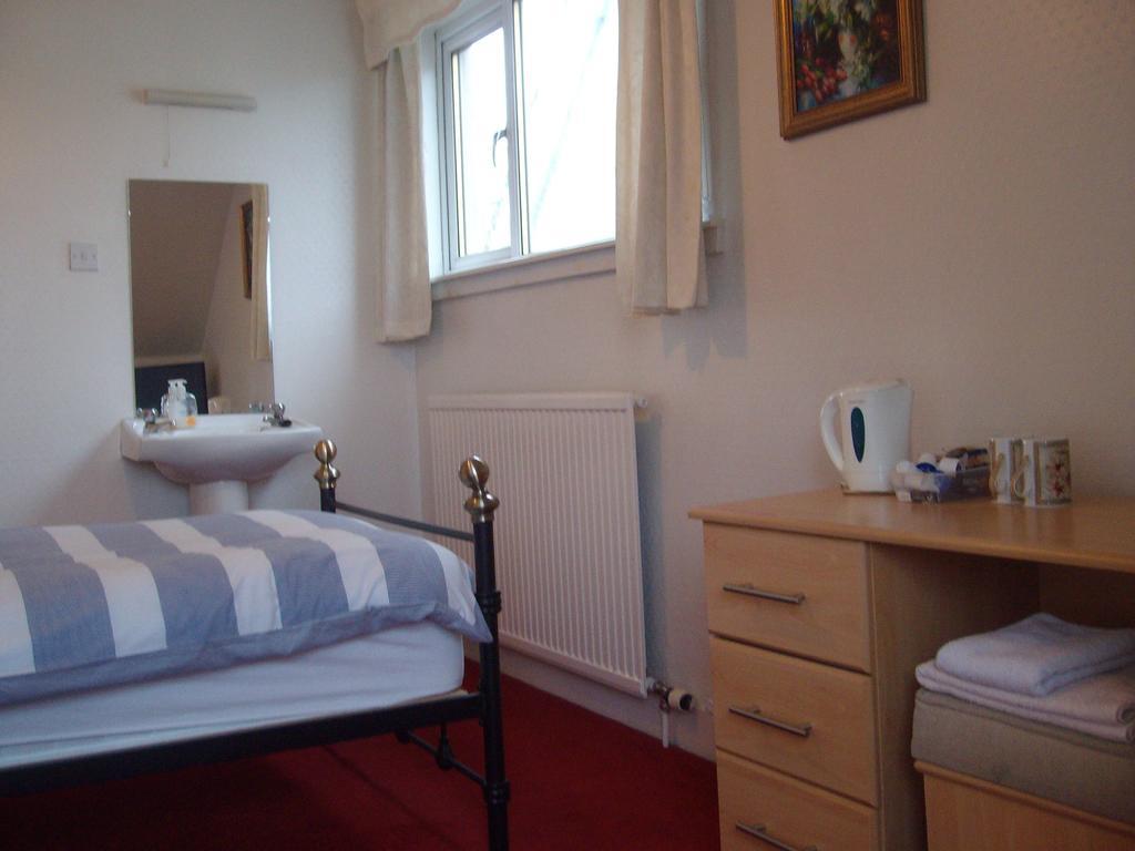 Lindhome Guest House Αμπερντήν Δωμάτιο φωτογραφία